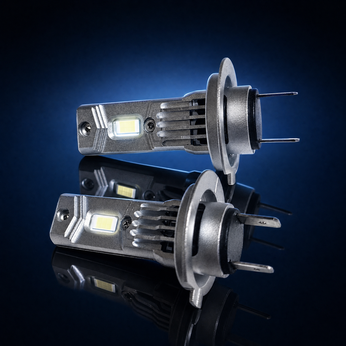 Lampade LED H7 STORM montate sul faro, luce bianca 6000K